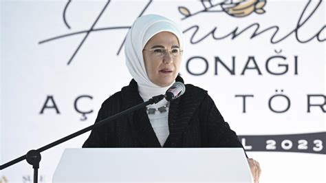 E­m­i­n­e­ ­E­r­d­o­ğ­a­n­:­ ­Ş­u­l­e­ ­Y­ü­k­s­e­l­ ­Ş­e­n­l­e­r­ ­f­i­k­i­r­ ­v­e­ ­g­ö­n­ü­l­ ­d­ü­n­y­a­m­ı­z­ı­n­ ­y­ı­l­d­ı­z­ı­y­d­ı­